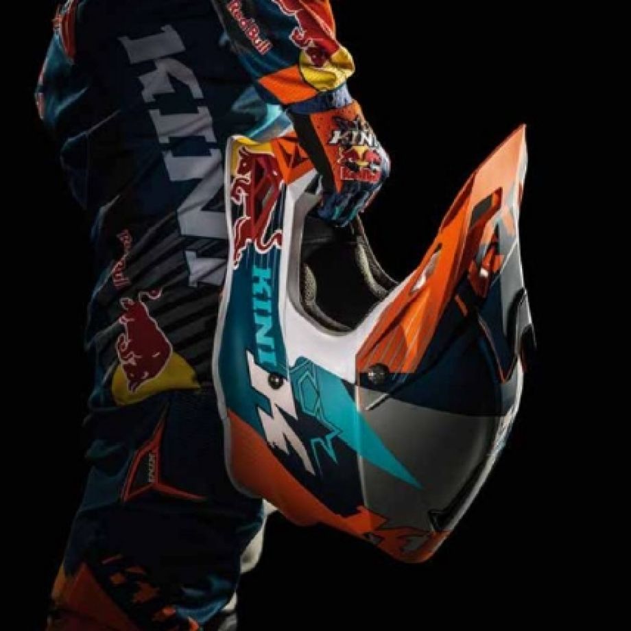 KINI-RB COMPETITION HELMET